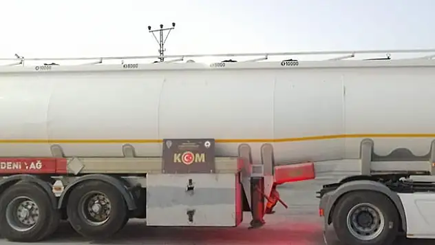 Konya'da iki tırda 38 bin 500 litre kaçak akaryakıt ele geçirildi