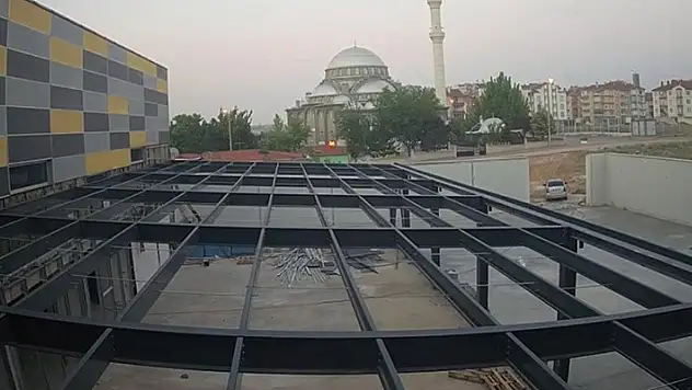 Konya'da inşaat hırsızı önce güvenlik kameralarına ardından polise yakalandı
