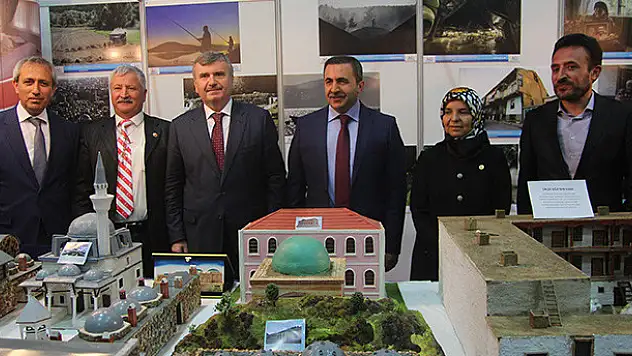 Konya'da İnşaat, Kent, Mobilya, Dekorasyon ve İdeal Ev Fuarı açıldı