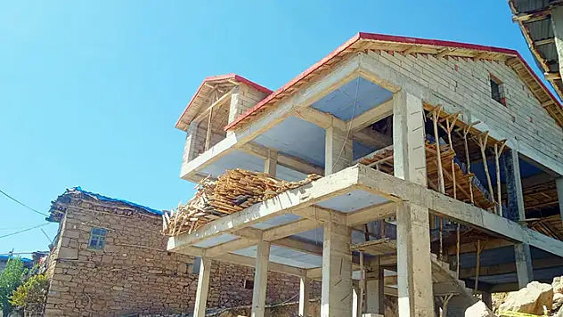 Konya'da inşaattan düşen 79 yaşındaki işçi öldü
