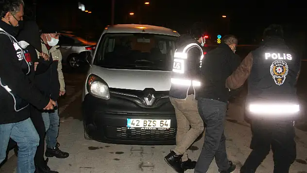 Konya'da inşaattan hırsızlık yaptıkları iddiasıyla 3 zanlı tutuklandı
