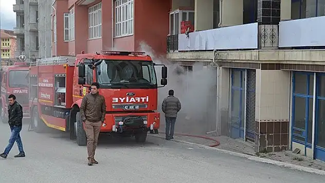 Konya'da iş yeri deposunda yangın