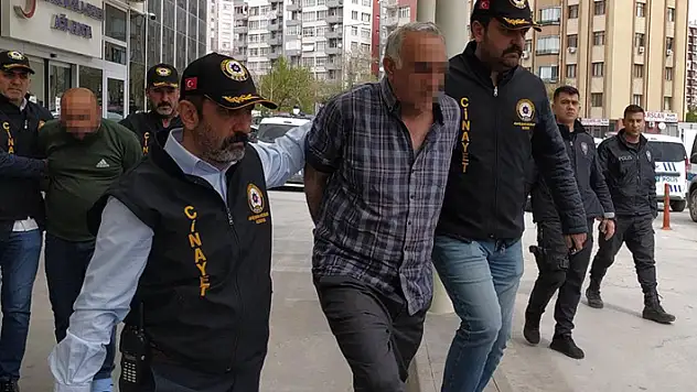 Konya'da işlenen cinayette yeni gelişme! Oğlu komşusunu öldüren babasını, 'ben öldürdüm' diye korudu
