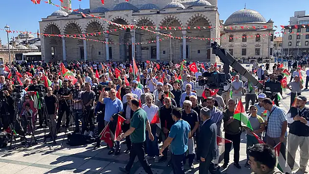 Konya'da İsrail'in Filistin ve Lübnan'a yönelik saldırıları protesto edildi
