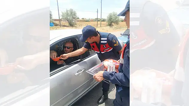 Konya'da jandarma vatandaşların bayramını kutladı
