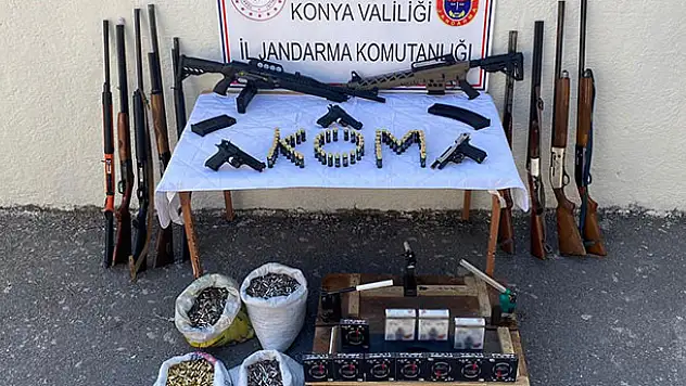 Konya'da jandarmanın operasyonunda 11 ruhsatsız av tüfeği ele geçirildi