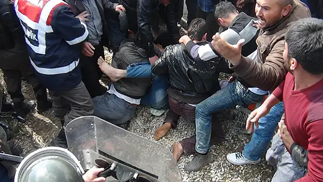 Konya'da kaçak kuyular kapatılmak istenince arbede çıktı