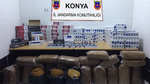 Konya'da Kaçak Sigara ve Cep Telefonu Ele Geçirildi