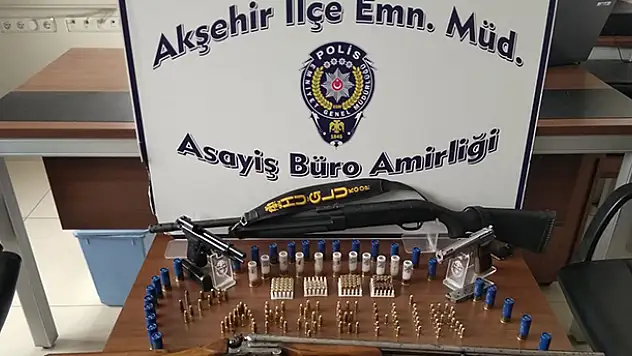 Konya'da kaçak silah operasyonu: 2 kişi gözaltına alındı