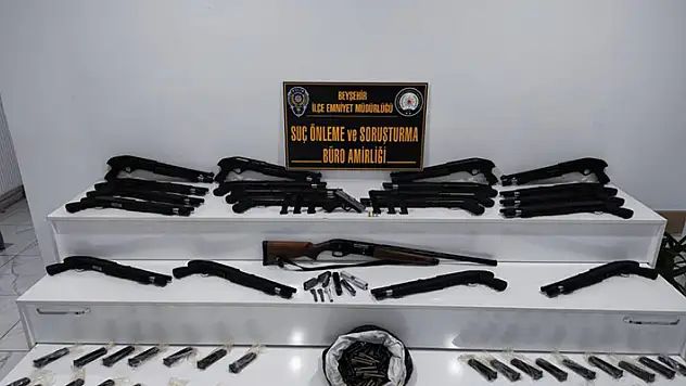 Konya'da kaçak silah operasyonu: 2 kişi gözaltında
