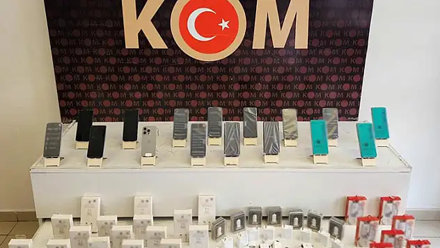 Konya'da kaçakçılık operasyonlarında 13 şüpheli yakalandı
