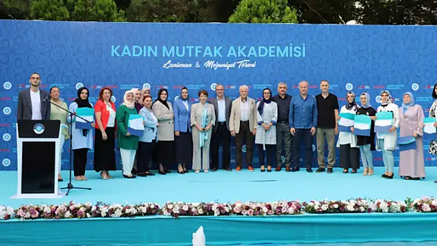 Konya'da 'Kadın Mutfak Akademisi' tanıtım ve mezuniyet töreni gerçekleştirildi
