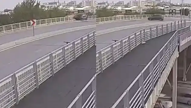 Konya'da kadın sürücünün hayatını kaybettiği kazada otomobilin üst geçitten aşağıya düştüğü görüntüler ortaya çıktı
