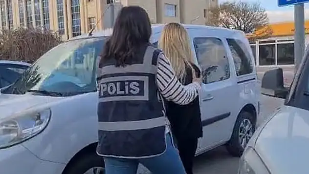 Konya'da kadınları zorla fuhuş batağına sürükleyen kadın yakalandı