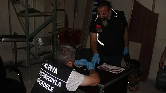 Konya'da kafelere uyuşturucu baskını