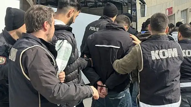 Konya'da Kafes-37 operasyonunda yakalanan 5 zanlı tutuklandı
