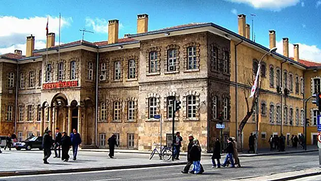 Konya'da kamu kurumlarında kaç kişi tutuklandı