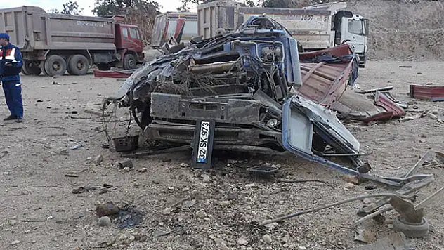 Konya'da kamyon uçuruma yuvarlandı: 1 ölü
