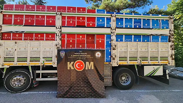 Konya'da kamyonda 7 milyon 500 bin makaron ele geçirildi
