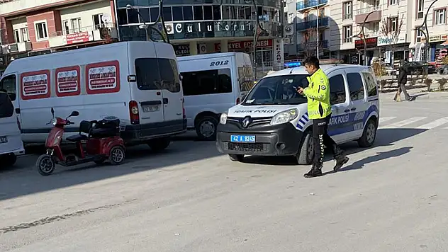 Konya'da kamyonet ile elektrikli üç tekerlekli bisiklete çarpıştı: 1 yaralı
