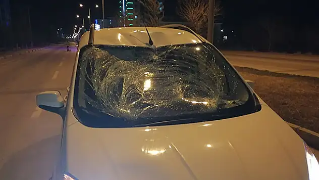 Konya'da kamyonetin çarptığı yaya ağır yaralandı