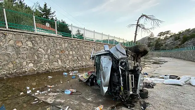 Konya'da kanala düşen kamyonetin sürücüsü yaşam mücadelesini kaybetti
