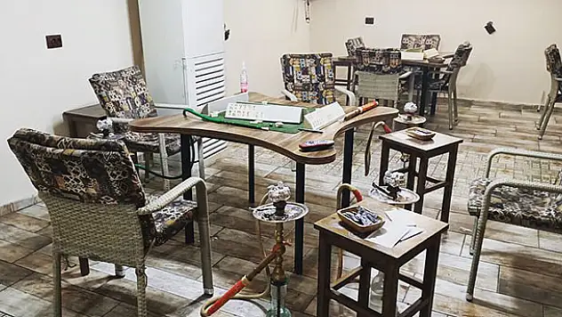 Konya'da kapalı iş yerinin bodrum katını kafeye dönüştüren işletmeciye işlem yapıldı