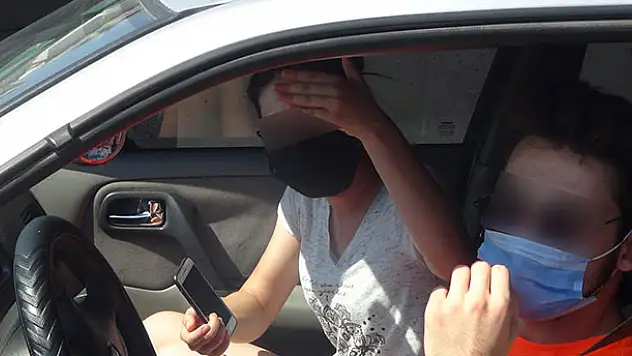 Konya'da karantinada olması gereken kadın Antalya'ya tatile giderken yakalandı!