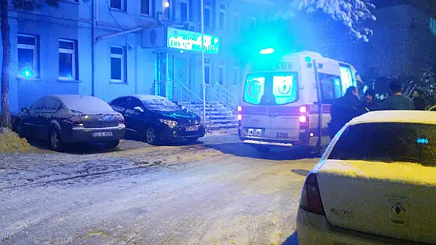 Konya'da kartopu atma kavgası kanlı bitti: 1 yaralı