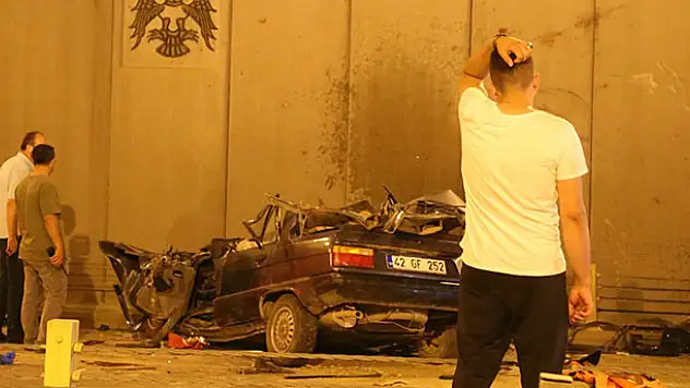 Konya'da katlliam gibi kaza: İki otomobil çarpıştı, 7 ölü!