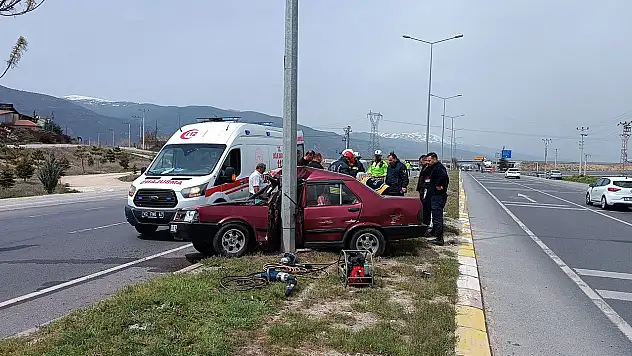 Konya'da kaza: Kamyon ile otomobil çarpıştı