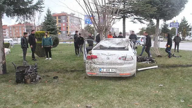 Konya'da kaza: Ortalık savaş alanına döndü