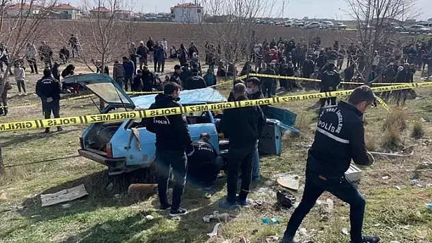 Konya'da kaza yaparak karısı ve 4 kişinin ölümüne neden olan sürücü, hakim karşısına çıktı

