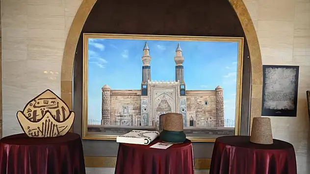 Konya'da 'Keçenin Vuslata Yolculuğu' sergisi açıldı