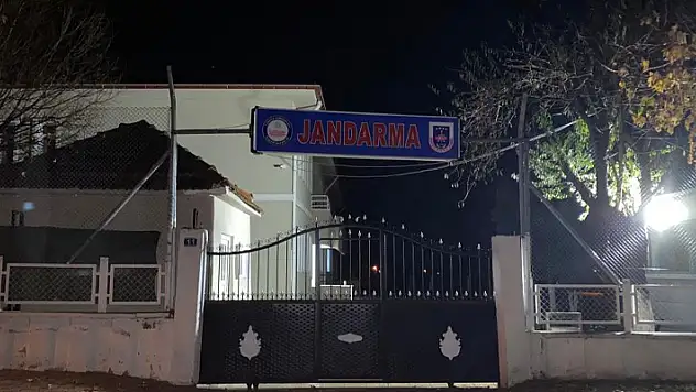 Konya'da kesinleşmiş hapis cezası bulunan şahsı jandarma yakaladı
