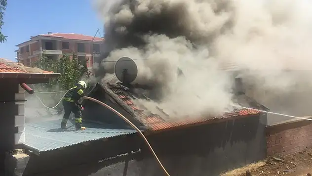 Konya'da kilerde çıkan yangın eve sıçramadan söndürüldü
