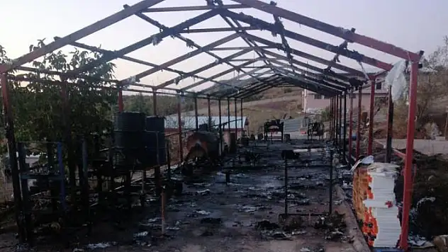 Konya'da kimyasal boya bulunan çadırda çıkan yangında yaralan kişi, tedavi gördüğü hastanede hayatını kaybetti
