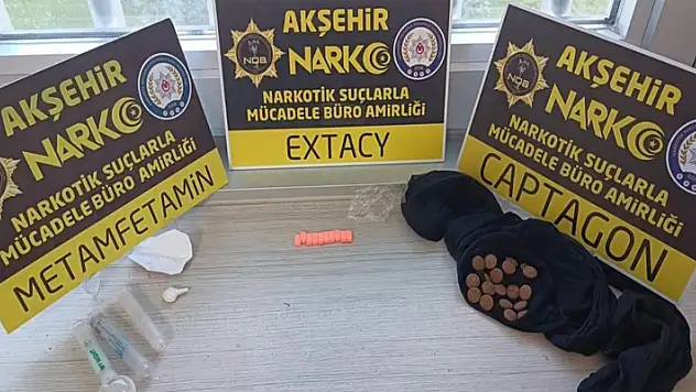Konya'da kiralık araçla yakalanan zehir tacirleri uyuşturucuları bakın nereye saklamış! 
