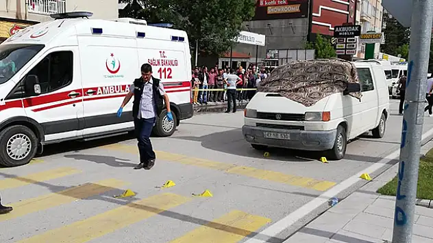 Konya'da kırmızı ışıkta pompalı tüfekle kanlı infaz