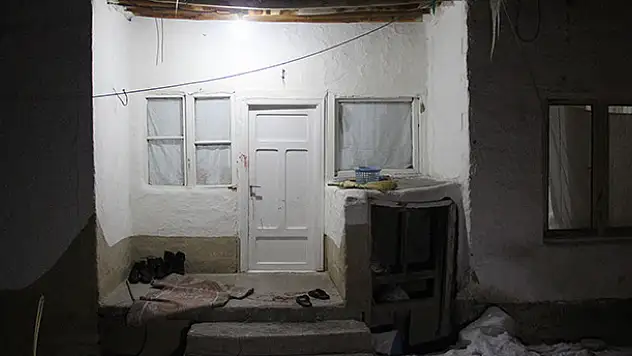 Konya'da kocası tarafından darp edilen kadın 8 yerinden bıçaklandı