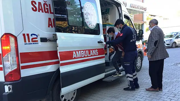Konya'da koluna havalı zımba teli giren çocuk hastanelik oldu
