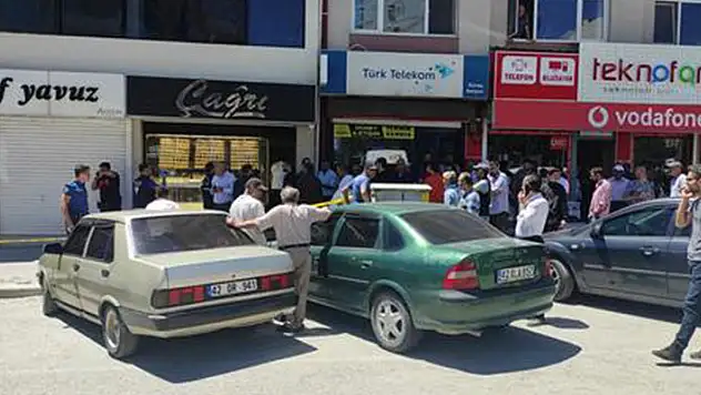 Konya'da komşu dükkan sahibinin oğlu tarafından vurulan kuyumcu öldü