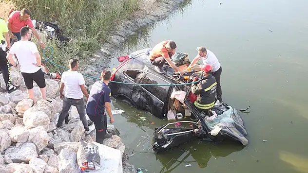 Konya'da kontrolden çıkan cip sulama kanalına uçtu: 1 ölü, 3 yaralı
