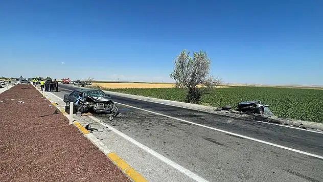 Konya'da kontrolden çıkan otomobil karşı şeritteki 3 araca çarptı: 1 ölü, 7 yaralı

