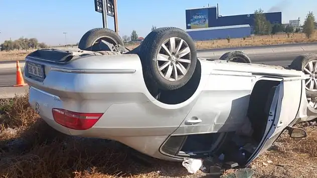 Konya'da kontrolden çıkan otomobil takla attı: 1 yaralı
