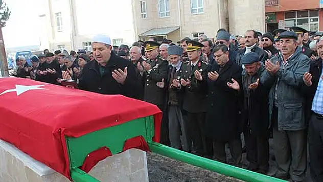Konya'da Kore gazisi askeri törenle uğurlandı