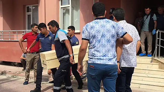 Konya'da korkunç cinayet! Uzaklaştırma kararı verilen koca, eşini öldürdü