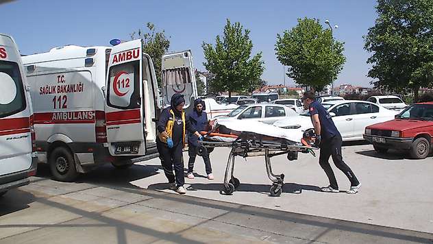 Konya'da korkutan kaza! Kontrolden çıkan araç araziye savruldu