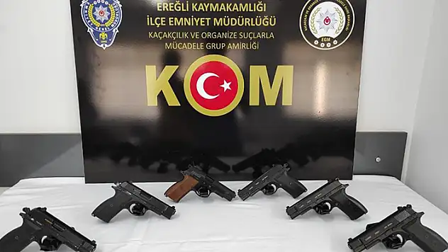 Konya'da kovalamaca sırasında araçtan 6 tane silah atan şüpheliler tutuklandı
