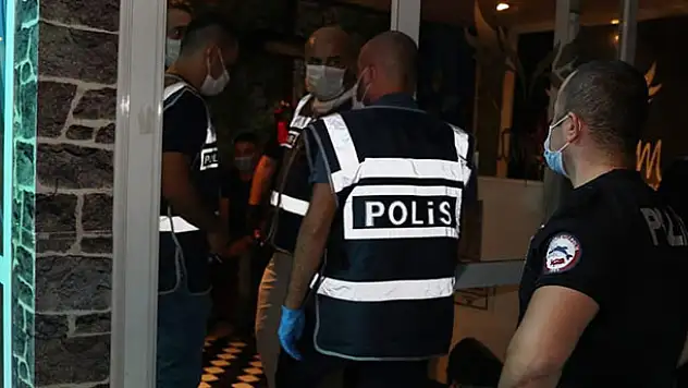 Konya'da Kovid-19 tedbirlerine uymayan 128 kişiye ceza kesildi